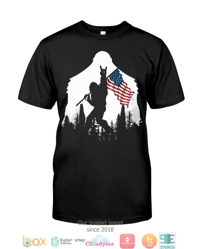 Bigfoot-Rock-And-Roll-Usa-Flag-In-The-Forest-Shirt-Hoodie-2
