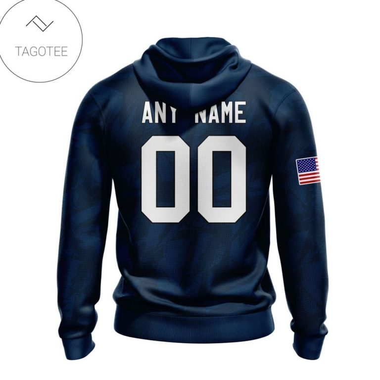 Personalized-Nfl-New-England-Patriots-Name-Number-With-United-States-Flag-Hoodie-2
